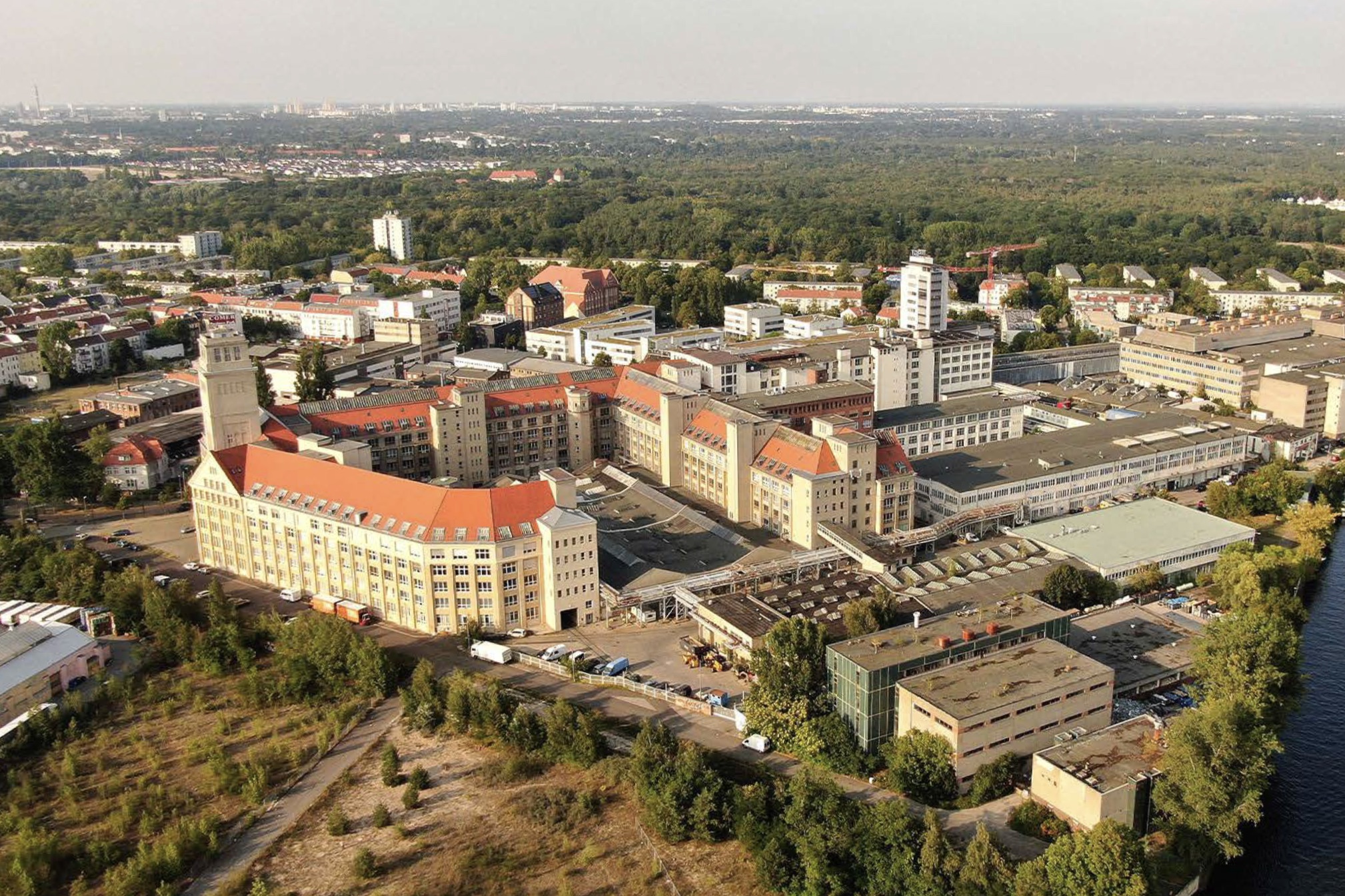 D419E7A8-4A93-4497-B9AC-12D94908025D_1_201_a